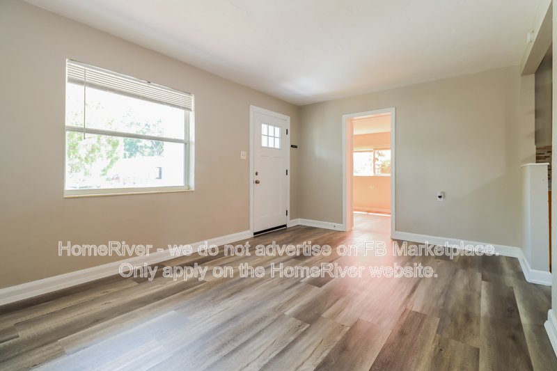 Available Now! 2145 25th Ave N, St Petersburg FL 33713 property image