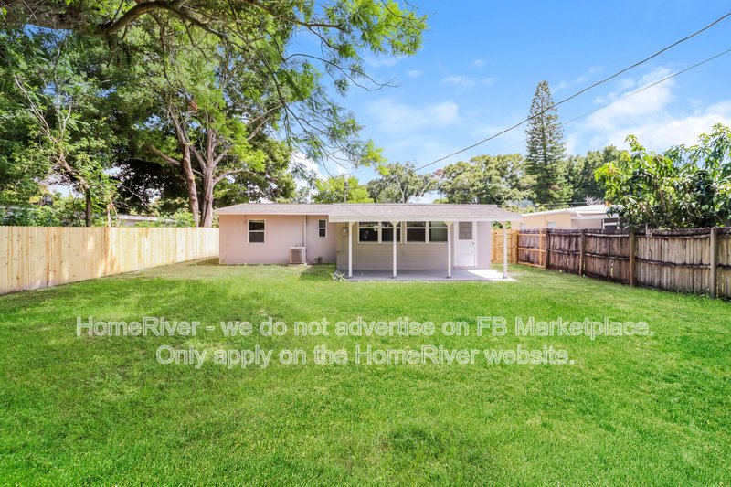Available Now! 2145 25th Ave N, St Petersburg FL 33713 property image