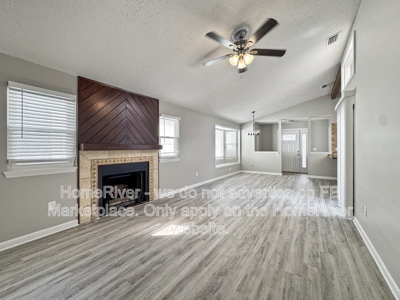 Available Now! 4315 Longshore Dr Land O Lakes FL 34639 property image