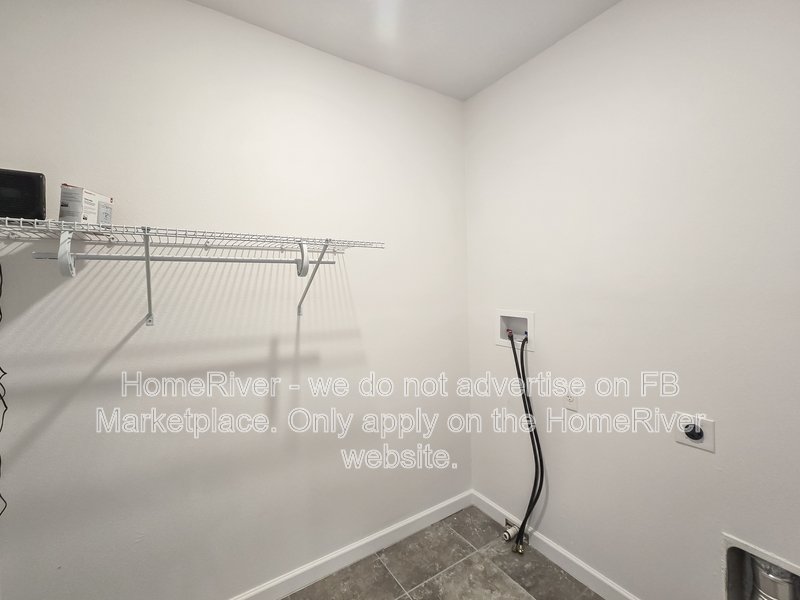 Move In Ready! - 401 GUINEVERE DR SW, PALM BAY FL 32908 property image