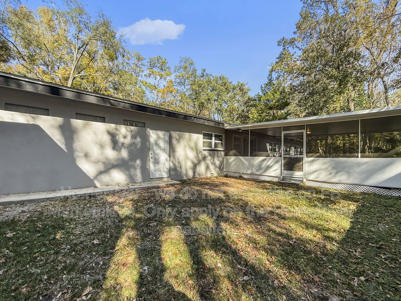 Apply Now!!! 5021 W UNIVERSITY AVE, property image