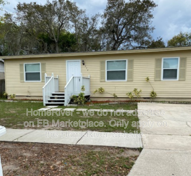 Available Now! Amazing 3 bedroom, 2 bath home! property image