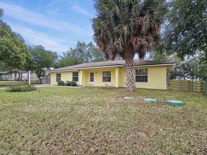 Move In Ready! 415 WATER RD property image