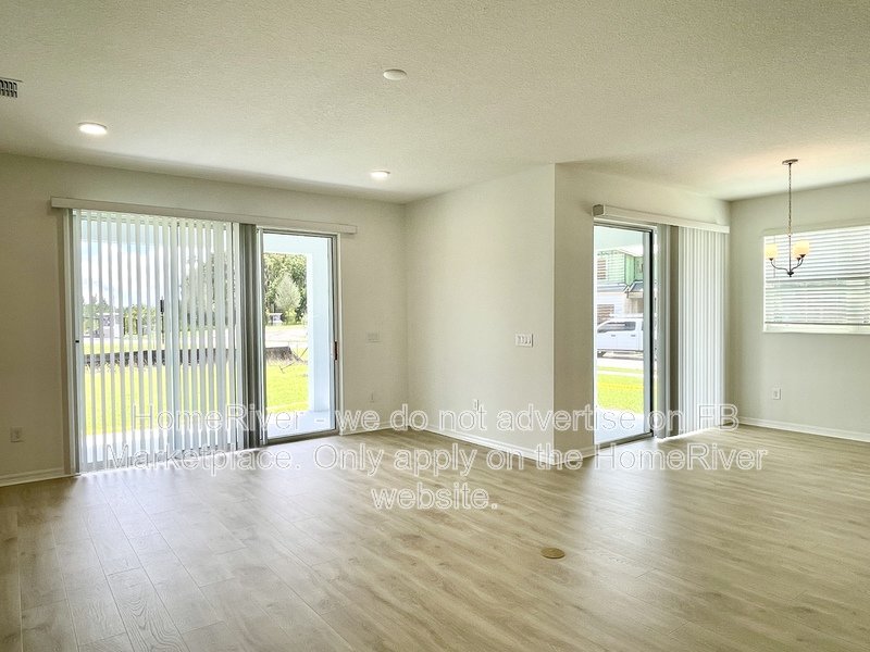 Move In Ready! - 10701 New Morning Dr Tampa, FL 33647 property image