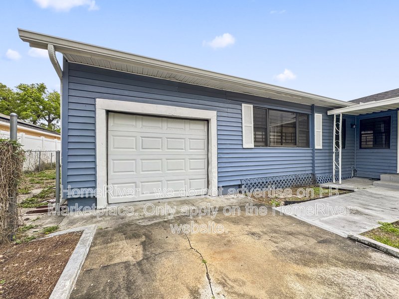 Available Now! Amazing 3 bed 2 bath home! property image