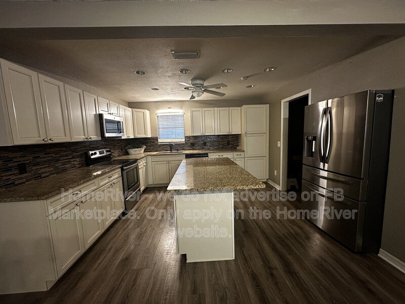 Apply Now!!! 605 NW 117TH CT, property image