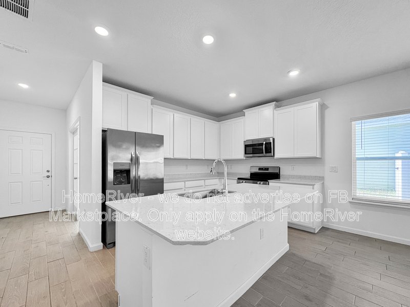 Stainless Steel Appliances!!! 4477 NW 14TH LOOP, property image