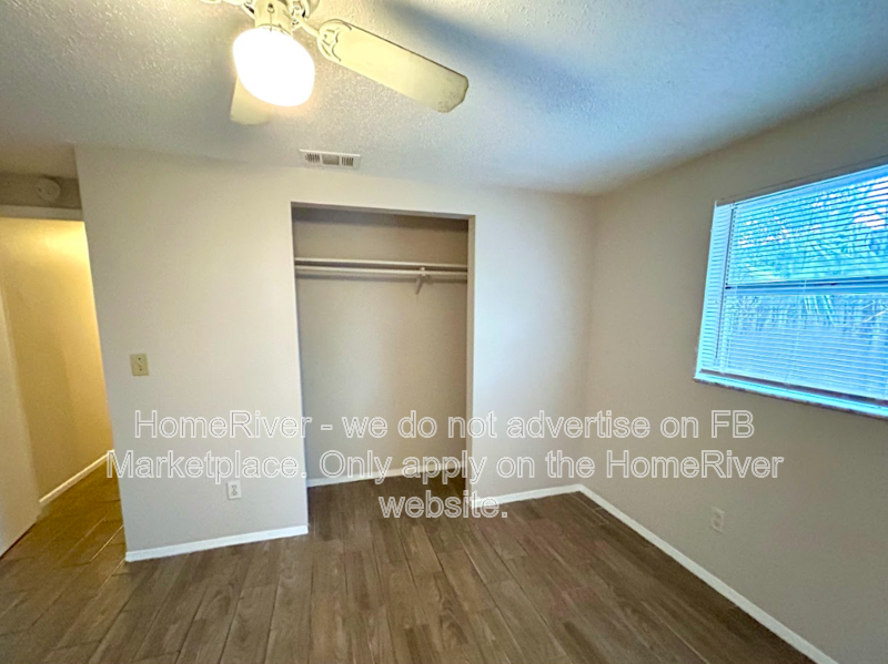 $200 off First Month&amp;amp;amp;amp;amp;amp;#39;s Rent- 1207 E 108th Ave #A property image