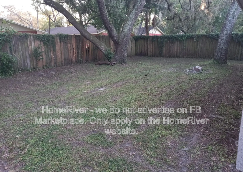 $200 off First Month&amp;amp;amp;amp;amp;amp;#39;s Rent- 1207 E 108th Ave #A property image