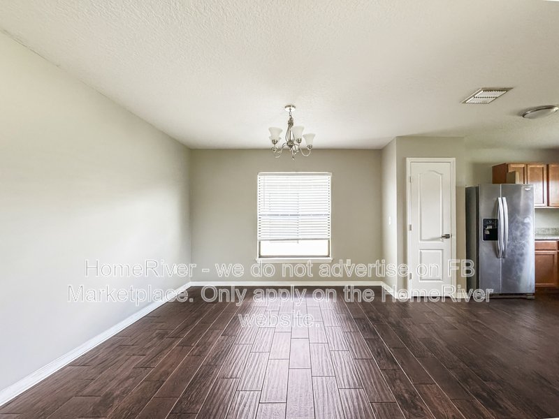 Available Now | Pets Welcome | 2 Car Garage property image