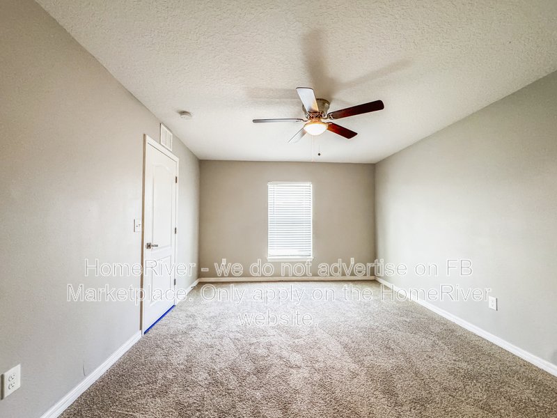 Available Now | Pets Welcome | 2 Car Garage property image