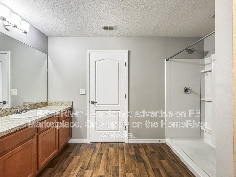 Available Now | Pets Welcome | 2 Car Garage property image
