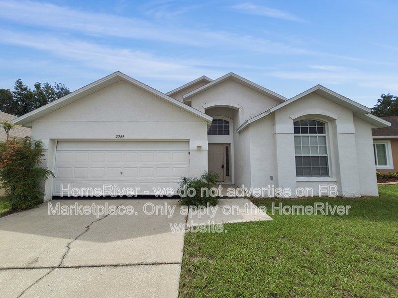 Spacious 3BR/2BA Valrico Home in Desirable Bloomingdale Area property image