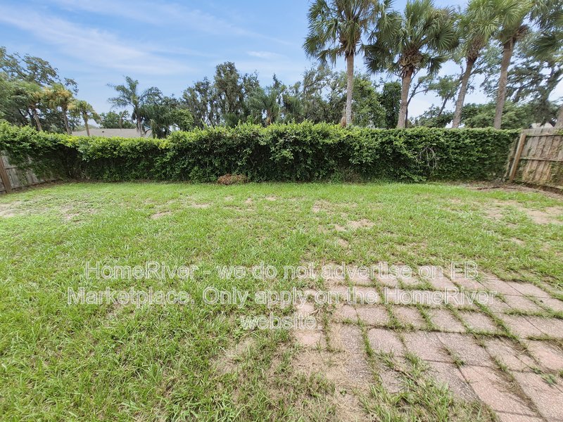 Spacious 3BR/2BA Valrico Home in Desirable Bloomingdale Area property image
