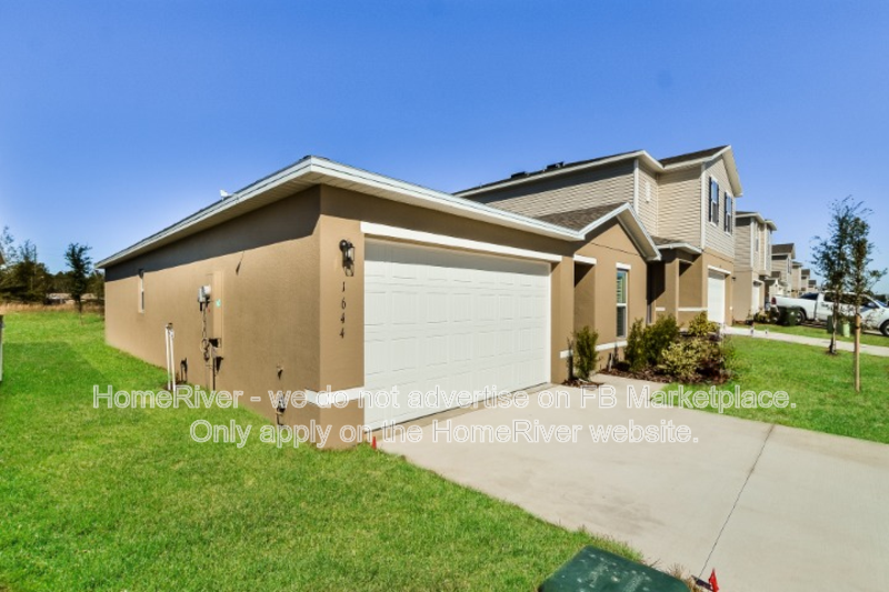 Pet Friendly | 2 Car Garage | Covered Porch property image