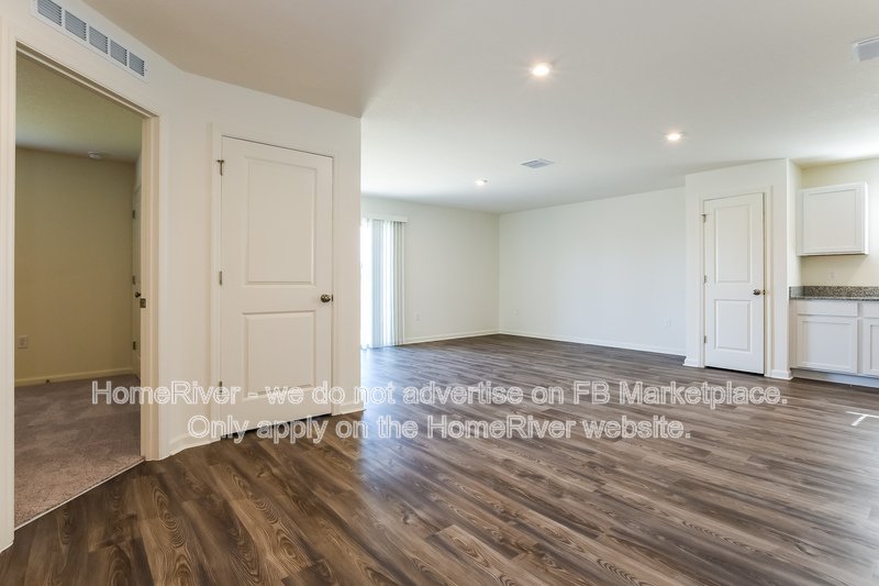 Pet Friendly | 2 Car Garage | Covered Porch property image
