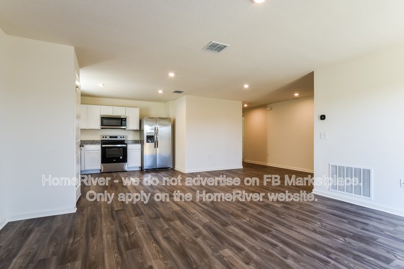 Pet Friendly | 2 Car Garage | Covered Porch property image