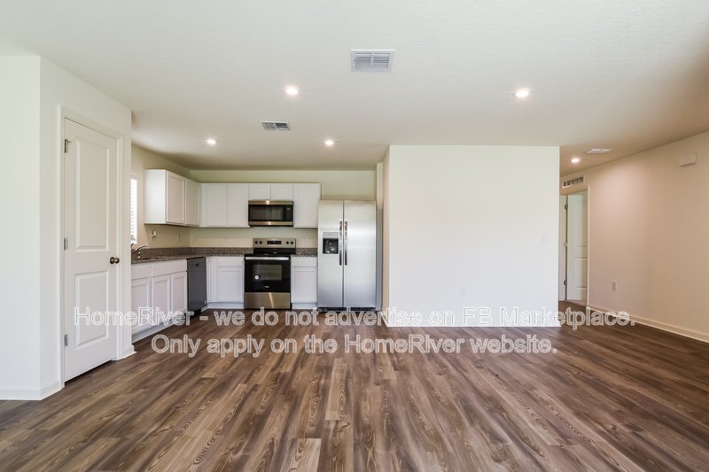 Pet Friendly | 2 Car Garage | Covered Porch property image