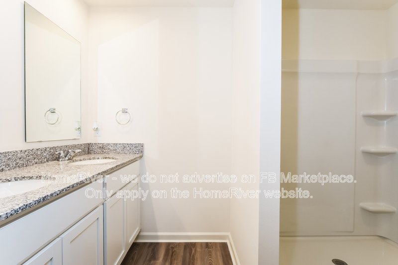 Pet Friendly | 2 Car Garage | Covered Porch property image