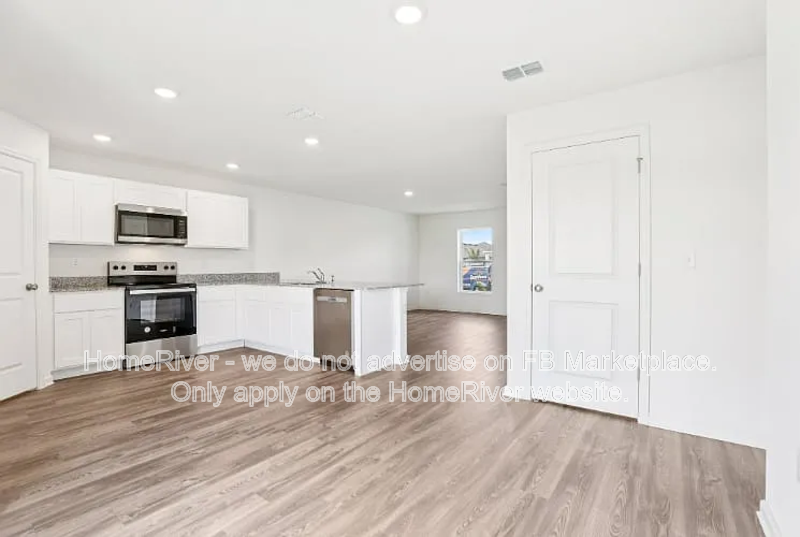 Available Now! Amazing 4 bed 3 bath home! property image