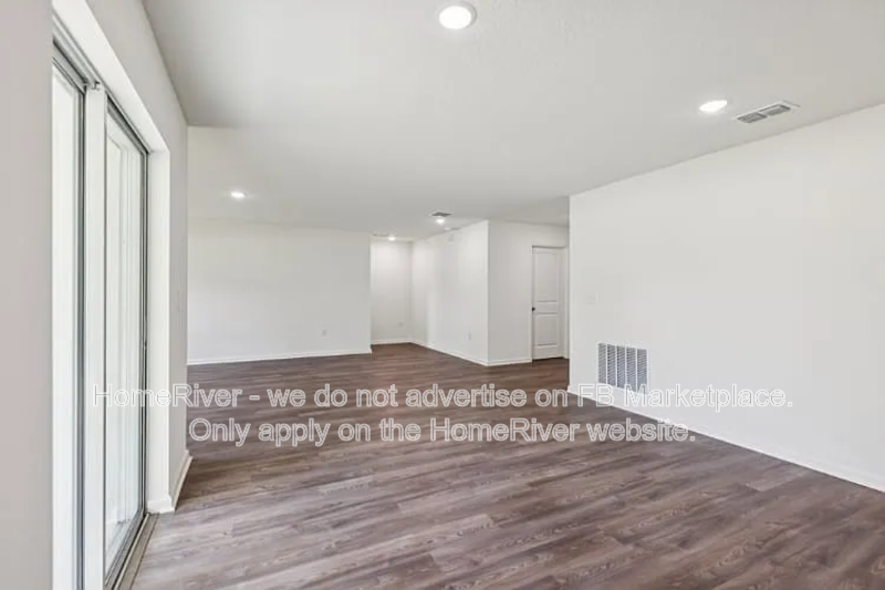 Available Now! Apply Now! property image