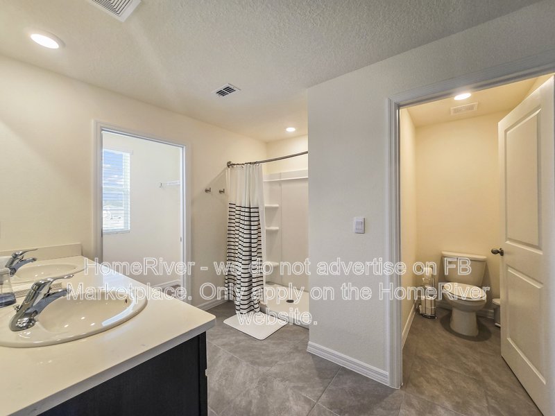 Move-in Ready! 13691 SW 69TH TER, property image