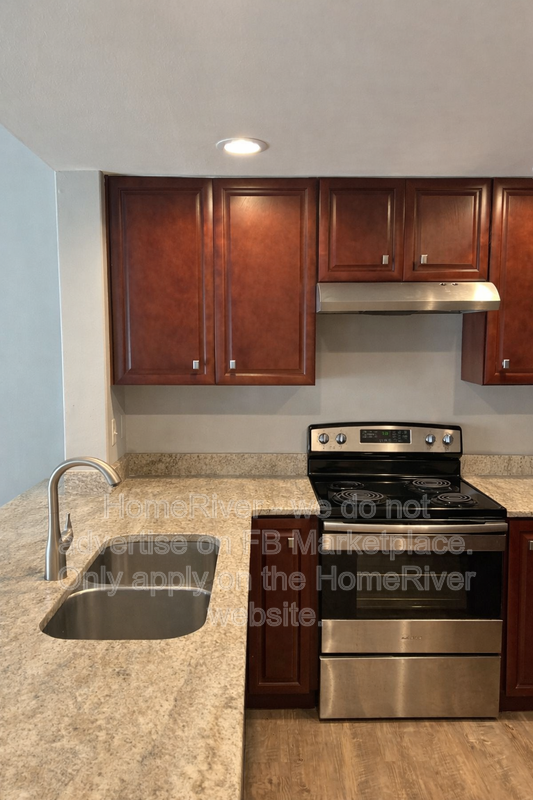 Available Now - 3300 OAK ST NE UNIT 107 property image