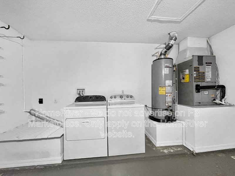 Available Now! - 225 Glasgow Ct, Davenport property image