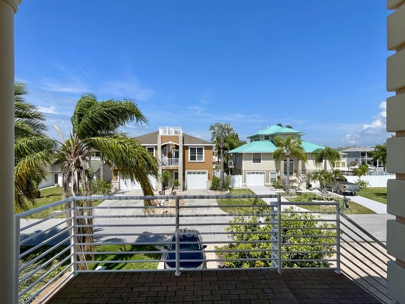 Available Now - 7436 Islander Ln property image