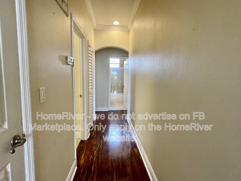 Available Now - 7436 Islander Ln property image