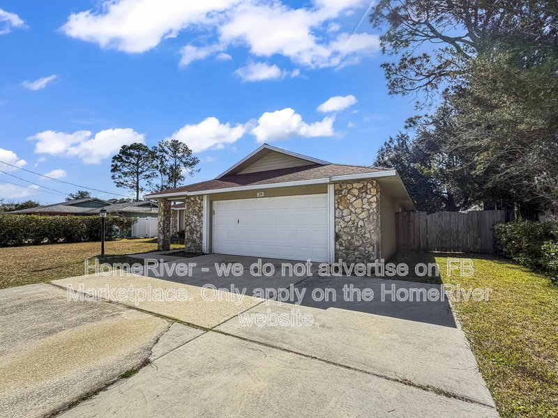 Available Now! Amazing 3 bed 2 bath home! property image