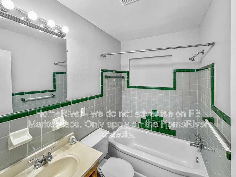 Available Now! Amazing 3 bed 2 bath home! property image