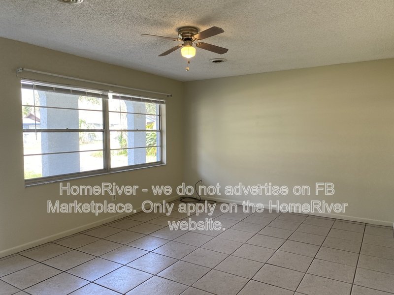 No Showings until 3/16 (5242 SE 114th St) property image