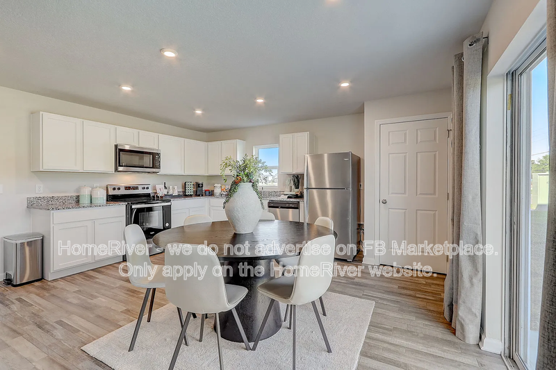 Available Now! Amazing 3 bedroom 2.5 bath home! property image