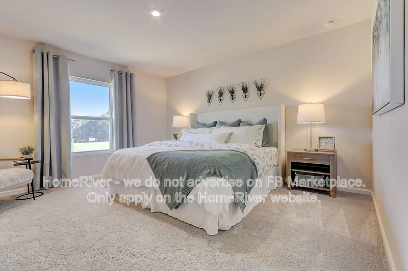 Available Now! Amazing 3 bedroom 2.5 bath home! property image