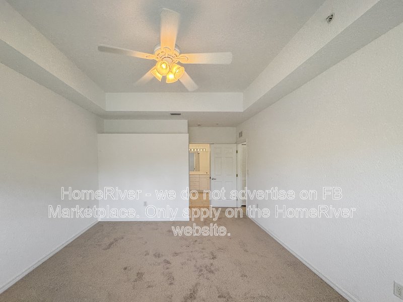 Move In Ready! - 7261 Fountain Palm Circle Bradenton, FL 34203 property image