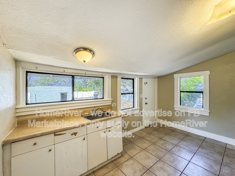Move-in Ready! 509 27th Ave. S. Saint Petersburg, FL 33705 property image