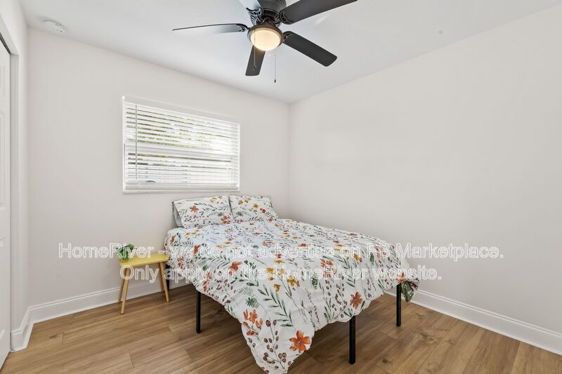 POOL!! property image