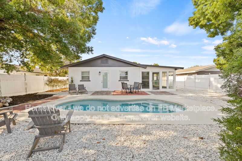 POOL!! property image