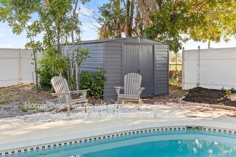 POOL!! property image