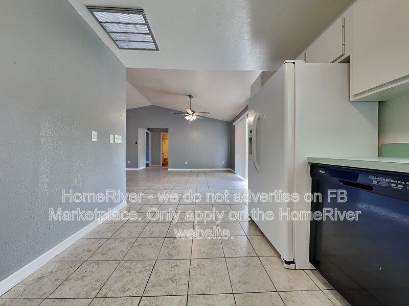 Apply Now!!! 21 Hemlock Radial Loop property image