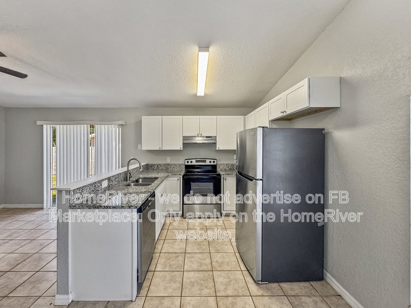 Available Now! Amazing 3 bed 2 bath home! property image