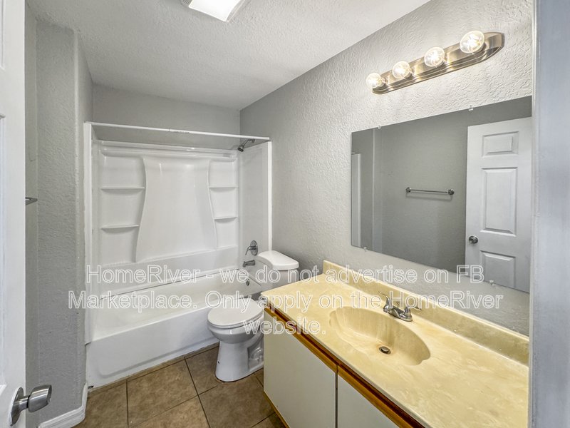 Available Now! Amazing 3 bed 2 bath home! property image