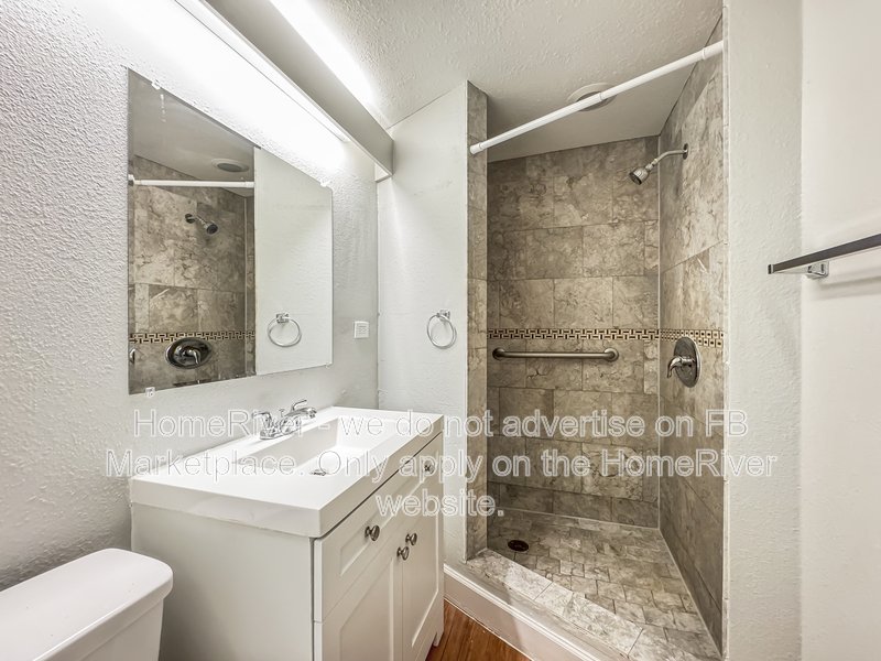 Available Now! Amazing 3 bed 2 bath home! property image