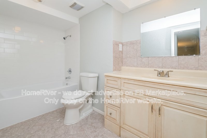 Available Now! Amazing 3 bed 2 bath home! property image