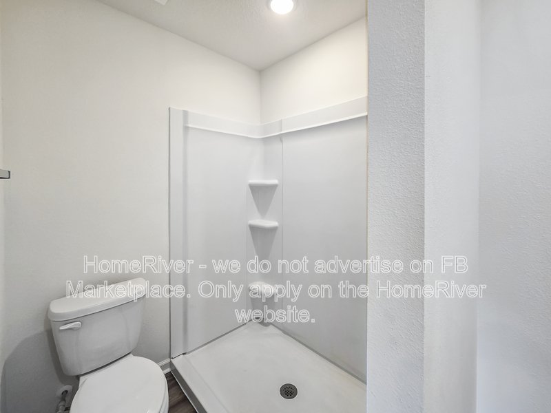 Available Now! Amazing 3 bed 2 bath home! property image
