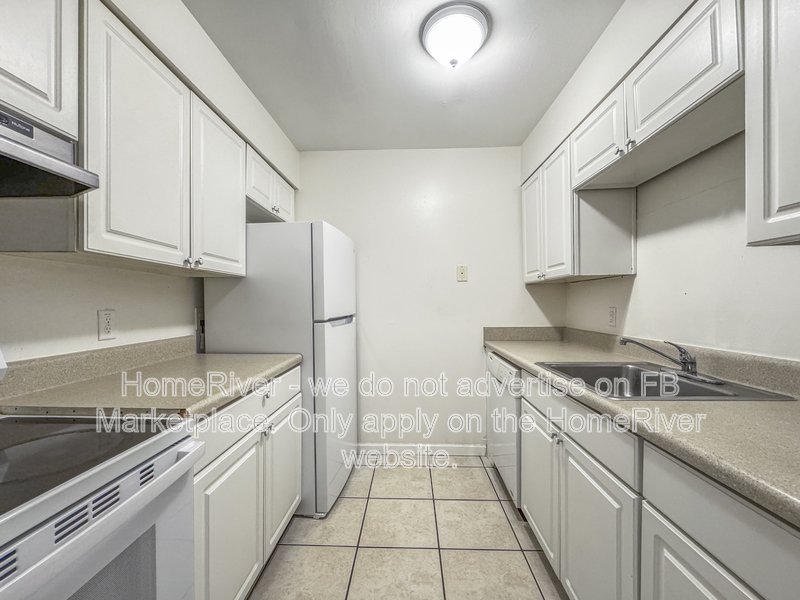 GREAT LOCATION -  SECTION 8 ACCEPTED property image