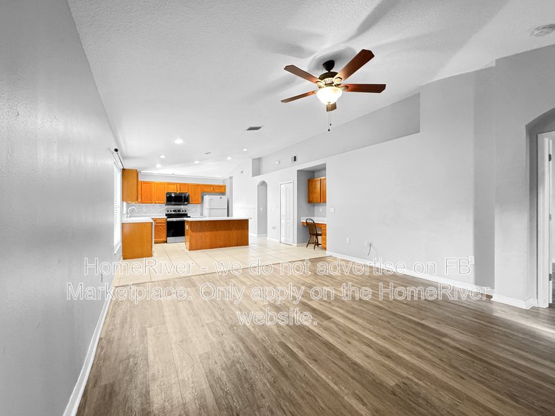 Spacious 4BR Home - Nearly 2,000 Sq Ft in Hampton Hills property image