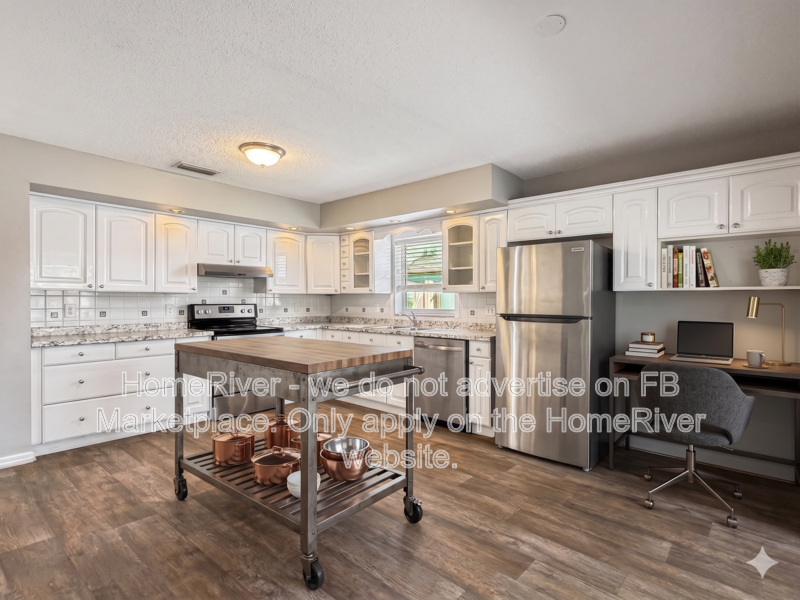 Available Now! Amazing 3 bed 2 bath home! property image