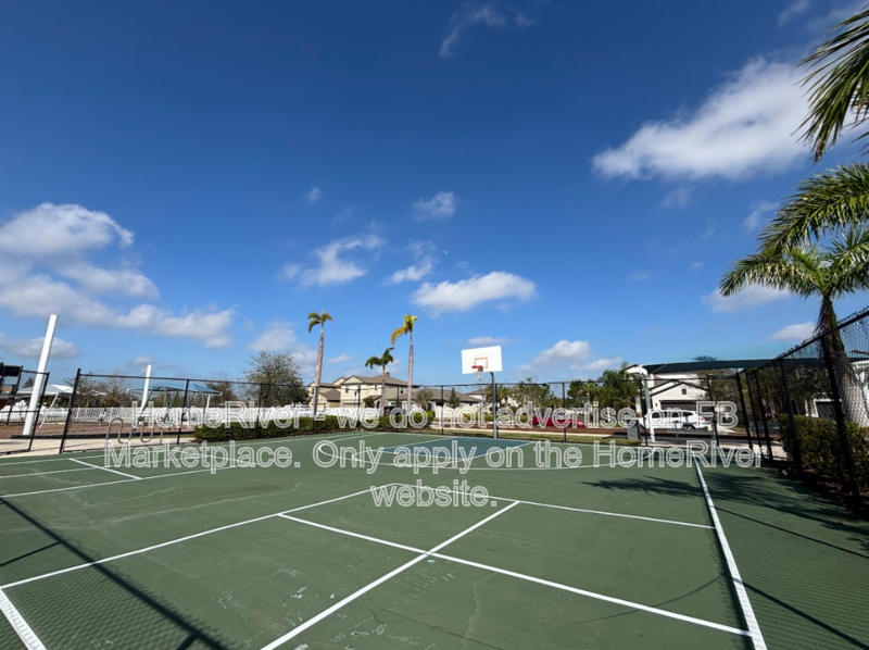 4BR Home with Loft - Fenced Yard - Resort Amenities! property image